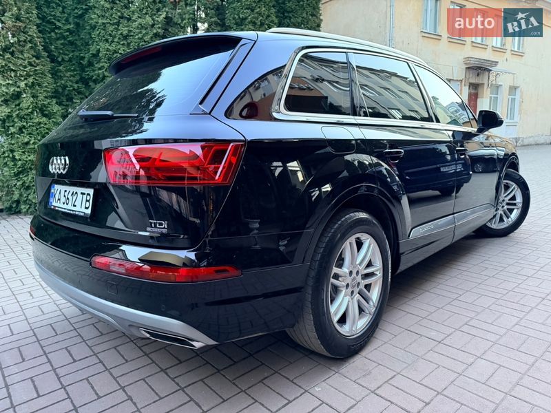 Внедорожник / Кроссовер Audi Q7 2016 в Хмельницком