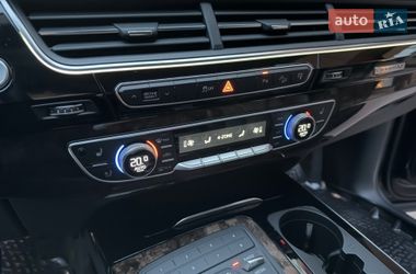 Внедорожник / Кроссовер Audi Q7 2016 в Хмельницком