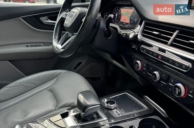 Внедорожник / Кроссовер Audi Q7 2018 в Ужгороде