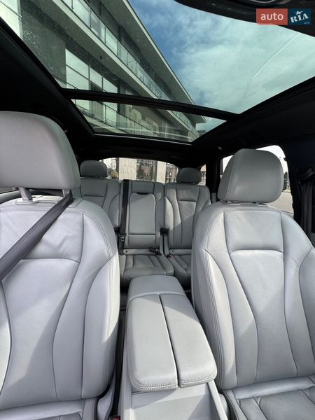 Внедорожник / Кроссовер Audi Q7 2018 в Ужгороде