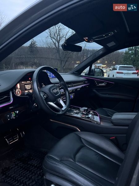Внедорожник / Кроссовер Audi Q7 2017 в Киеве