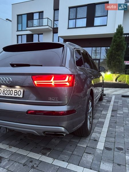 Внедорожник / Кроссовер Audi Q7 2017 в Киеве