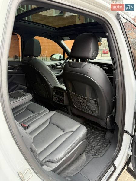 Позашляховик / Кросовер Audi Q7 2023 в Дніпрі фото 18 Позашляховик / Кросовер Audi Q7 2023 в Дніпрі