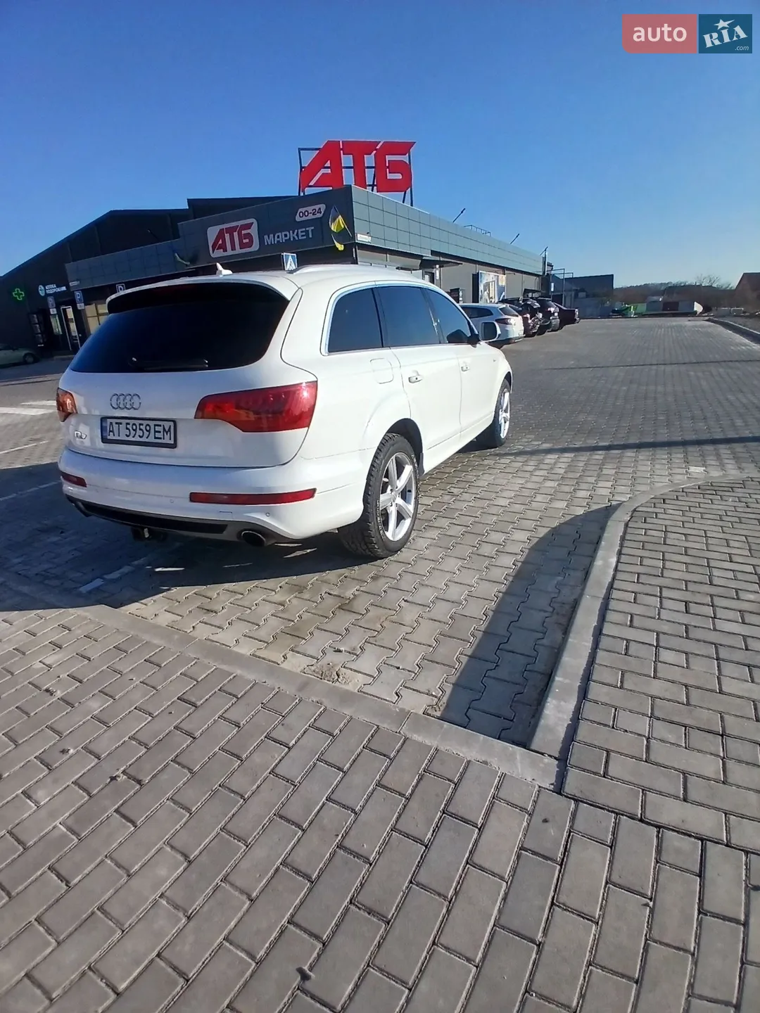 2010 Audi Q7 - мініатюра 3