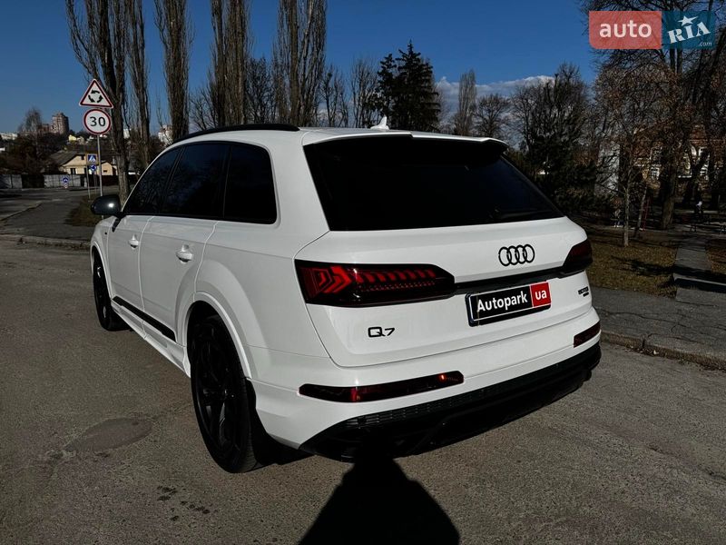Позашляховик / Кросовер Audi Q7 2023 в Києві фото 10 Позашляховик / Кросовер Audi Q7 2023 в Києві
