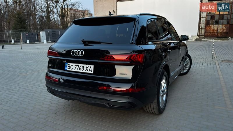 Позашляховик / Кросовер Audi Q7 2019 в Львові