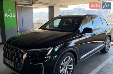 Внедорожник / Кроссовер Audi Q7 2024 в Киеве