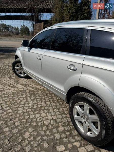 Внедорожник / Кроссовер Audi Q7 2011 в Ладыжине
