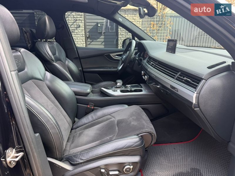 Позашляховик / Кросовер Audi Q7 2017 в Києві фото 10 Позашляховик / Кросовер Audi Q7 2017 в Києві