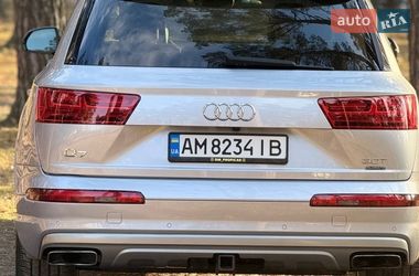 Внедорожник / Кроссовер Audi Q7 2015 в Киеве