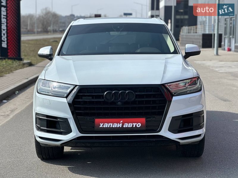 Внедорожник / Кроссовер Audi Q7 2016 в Киеве
