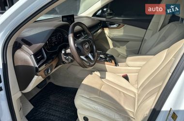 Внедорожник / Кроссовер Audi Q7 2016 в Киеве