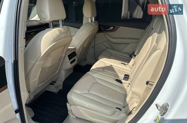 Внедорожник / Кроссовер Audi Q7 2016 в Киеве
