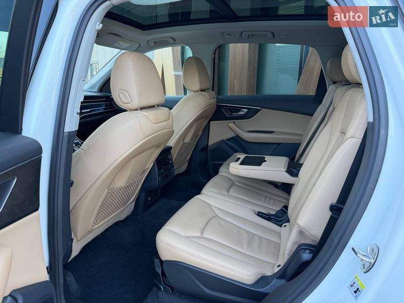Внедорожник / Кроссовер Audi Q7 2020 в Луцке