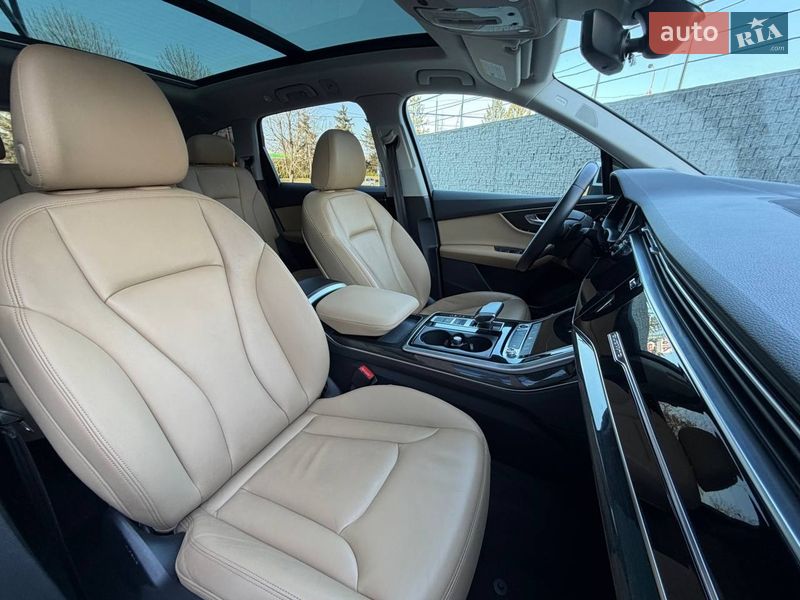 Внедорожник / Кроссовер Audi Q7 2020 в Луцке