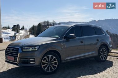 Внедорожник / Кроссовер Audi Q7 2017 в Мукачево