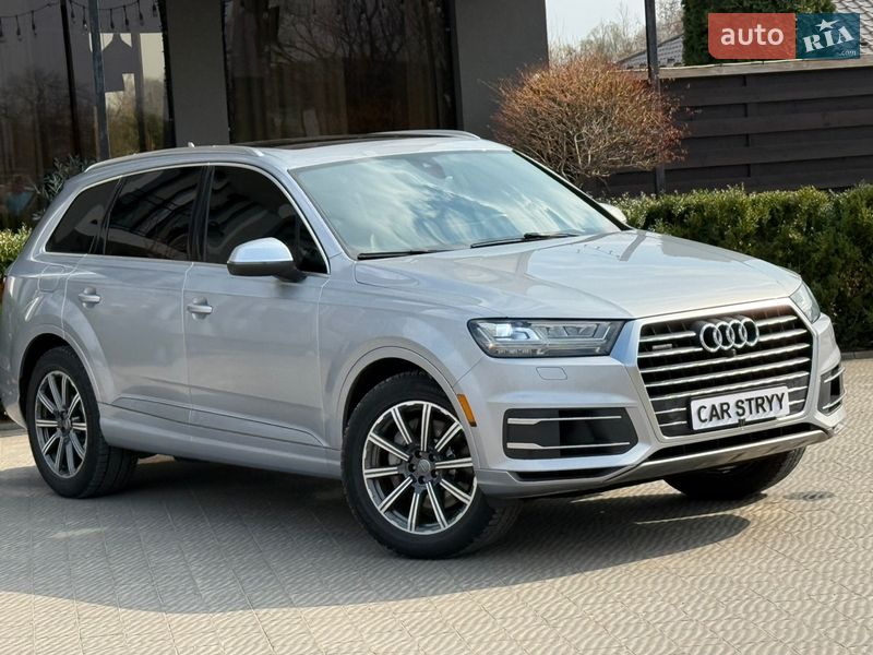 Внедорожник / Кроссовер Audi Q7 2017 в Стрые