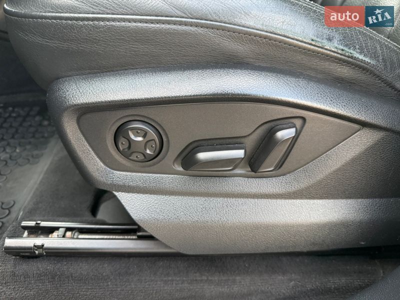 Внедорожник / Кроссовер Audi Q7 2017 в Стрые