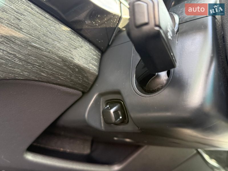 Внедорожник / Кроссовер Audi Q7 2017 в Стрые