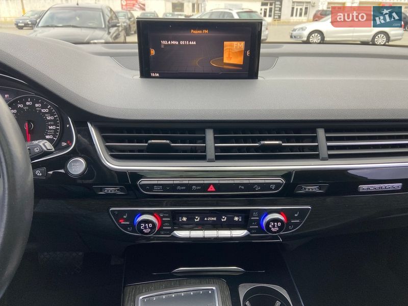 Внедорожник / Кроссовер Audi Q7 2016 в Черновцах