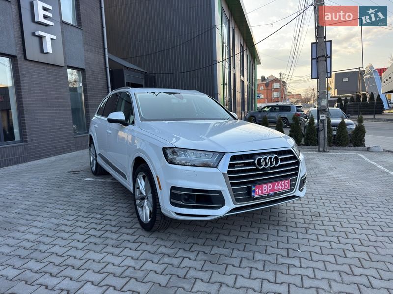 Внедорожник / Кроссовер Audi Q7 2016 в Киеве