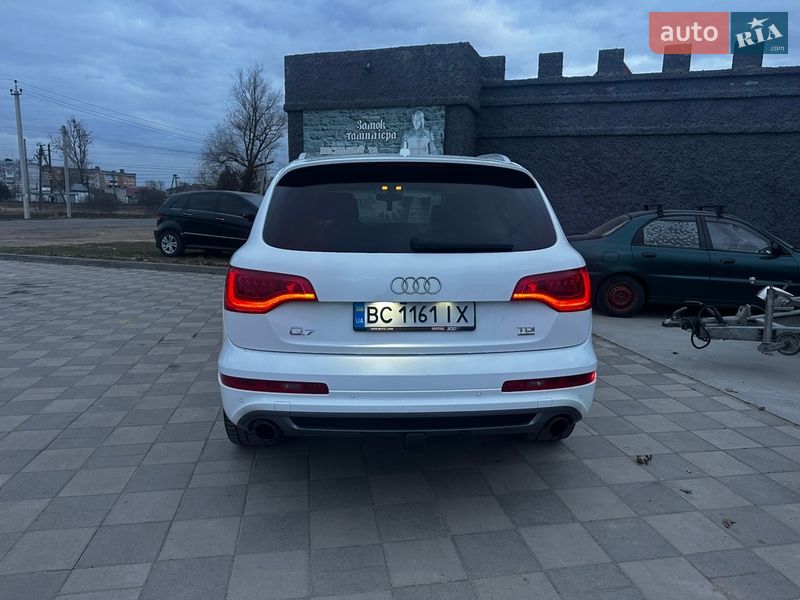 Позашляховик / Кросовер Audi Q7 2011 в Самборі