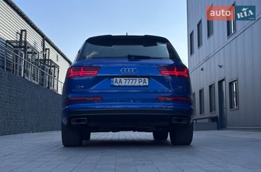 Внедорожник / Кроссовер Audi Q7 2016 в Луцке