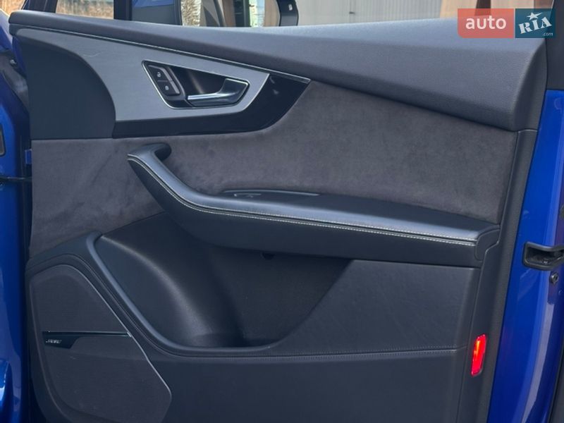 Позашляховик / Кросовер Audi Q7 2016 в Луцьку фото 51 Позашляховик / Кросовер Audi Q7 2016 в Луцьку