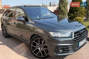 Внедорожник / Кроссовер Audi Q7 2016 в Стрые