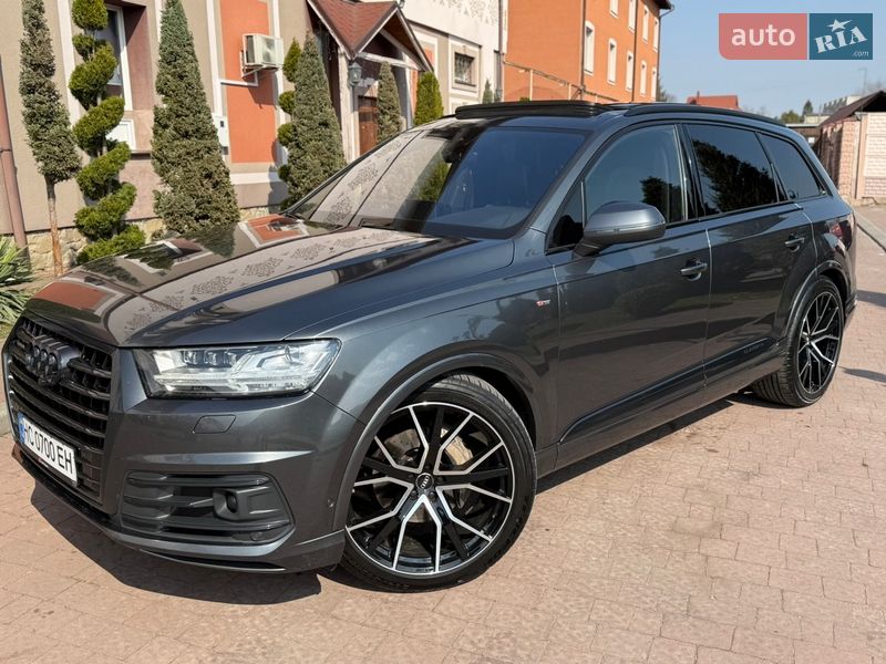 Внедорожник / Кроссовер Audi Q7 2016 в Стрые
