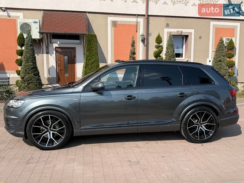 Внедорожник / Кроссовер Audi Q7 2016 в Стрые