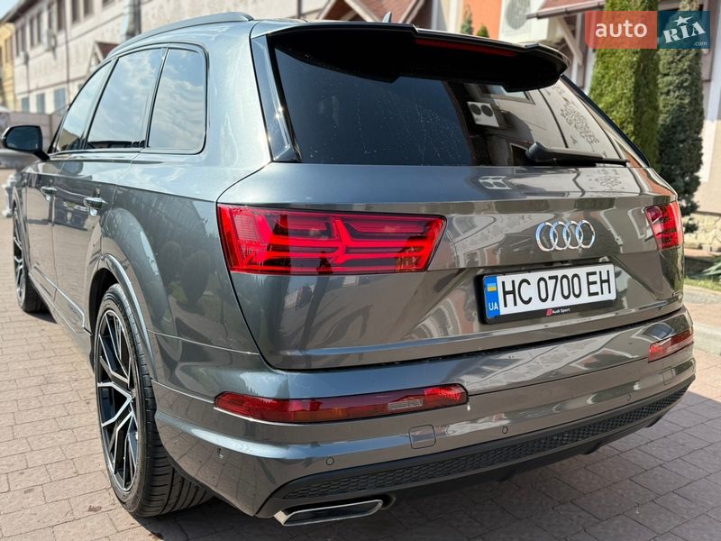 Внедорожник / Кроссовер Audi Q7 2016 в Стрые