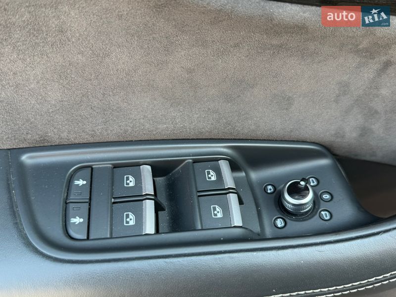 Внедорожник / Кроссовер Audi Q7 2016 в Стрые