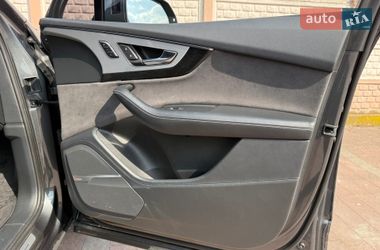 Внедорожник / Кроссовер Audi Q7 2016 в Стрые