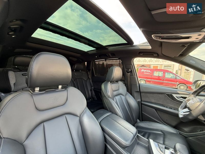 Внедорожник / Кроссовер Audi Q7 2016 в Стрые