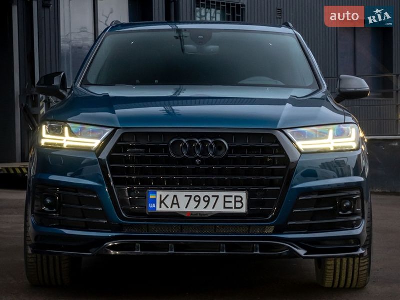 Позашляховик / Кросовер Audi Q7 2019 в Києві