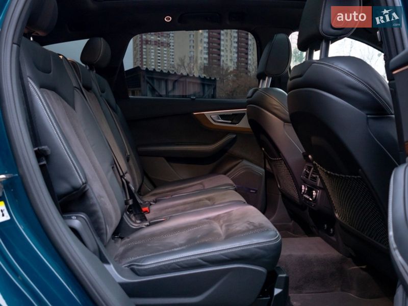 Позашляховик / Кросовер Audi Q7 2019 в Києві