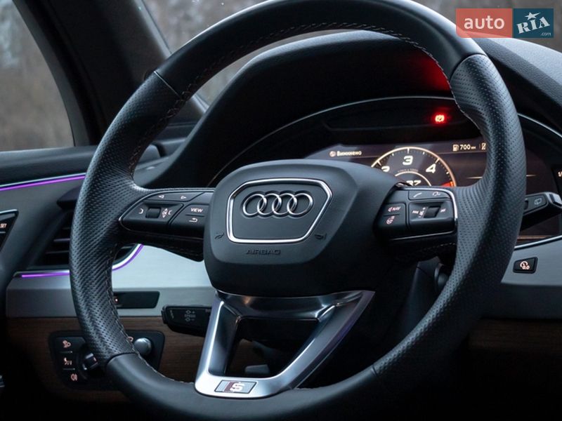 Позашляховик / Кросовер Audi Q7 2019 в Києві