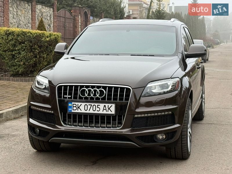 Позашляховик / Кросовер Audi Q7 2010 в Рівному