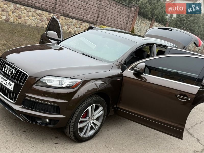 Позашляховик / Кросовер Audi Q7 2010 в Рівному
