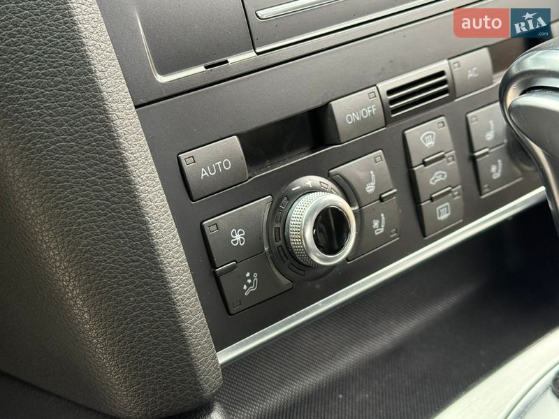 Позашляховик / Кросовер Audi Q7 2010 в Рівному