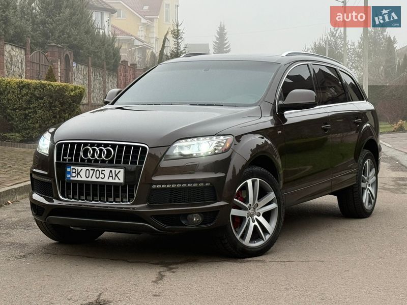Позашляховик / Кросовер Audi Q7 2010 в Рівному