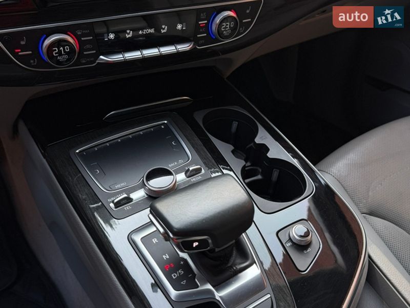 Позашляховик / Кросовер Audi Q7 2017 в Києві фото 26 Позашляховик / Кросовер Audi Q7 2017 в Києві