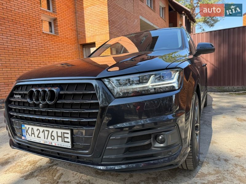 Позашляховик / Кросовер Audi Q7 2017 в Києві фото 22 Позашляховик / Кросовер Audi Q7 2017 в Києві