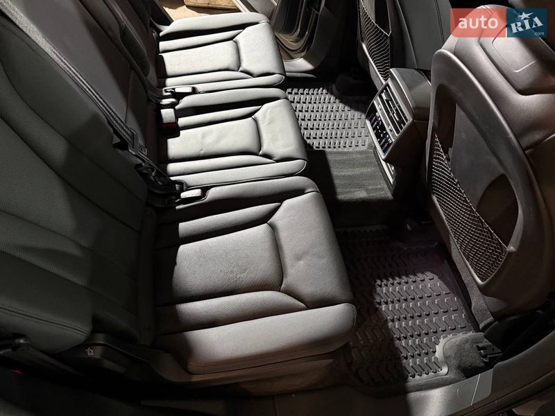 Позашляховик / Кросовер Audi Q7 2023 в Києві фото 22 Позашляховик / Кросовер Audi Q7 2023 в Києві