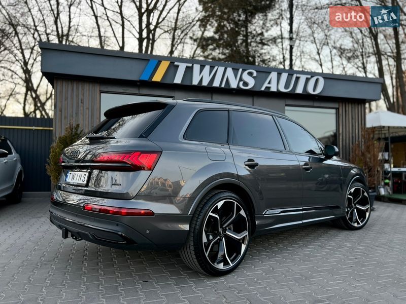 Позашляховик / Кросовер Audi Q7 2021 в Одесі