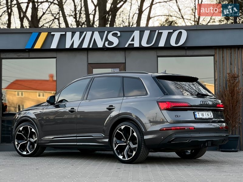 Позашляховик / Кросовер Audi Q7 2021 в Одесі