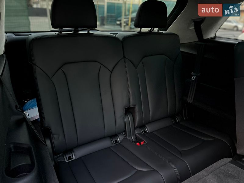 Позашляховик / Кросовер Audi Q7 2021 в Одесі