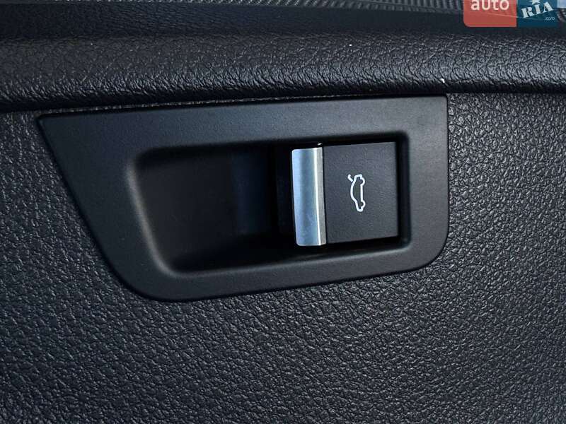 Позашляховик / Кросовер Audi Q7 2019 в Рівному