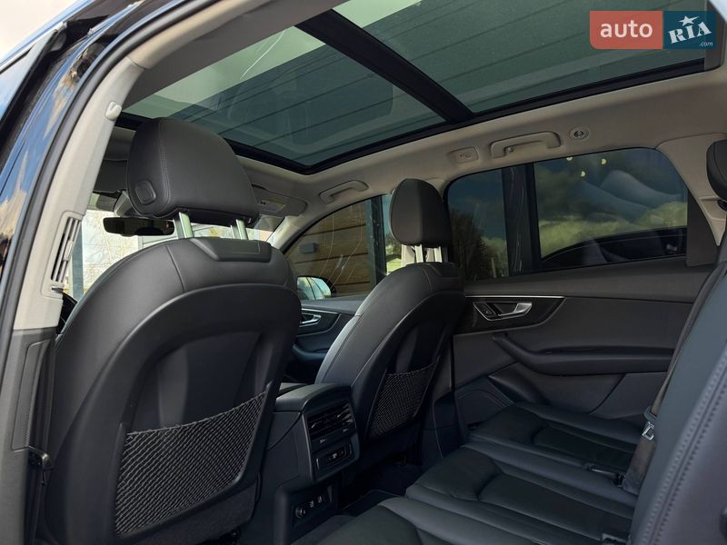 Позашляховик / Кросовер Audi Q7 2019 в Рівному